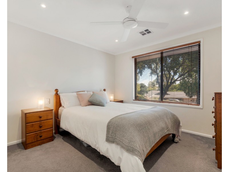 7 Bovard Court, Trott Park SA 5158