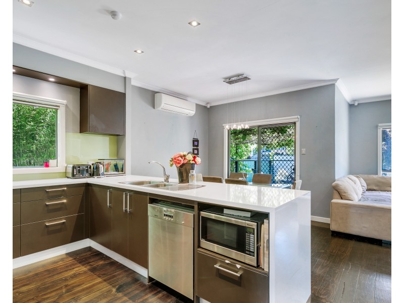 6 Tarranna Avenue, Park Holme SA 5043