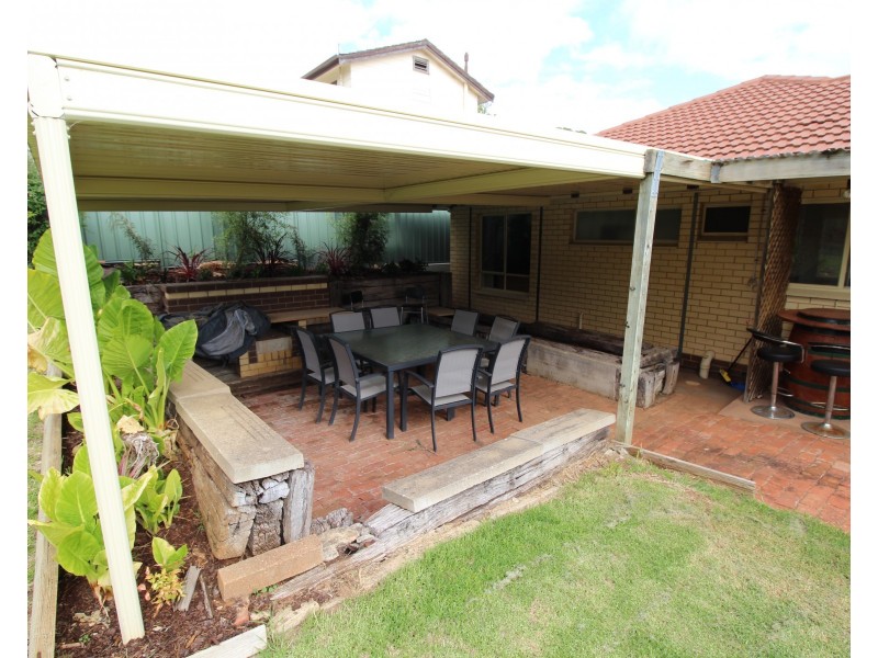 5 Sussex Crescent, Morphett Vale SA 5162