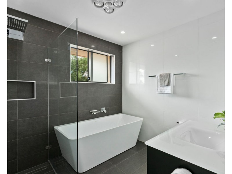 14 Gondola Grove, Para Hills SA 5096