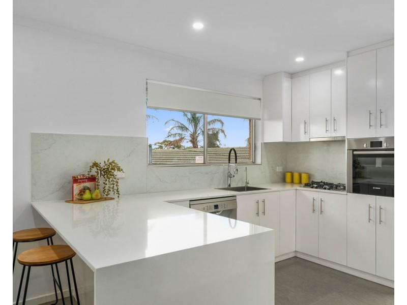 14 Gondola Grove, Para Hills SA 5096