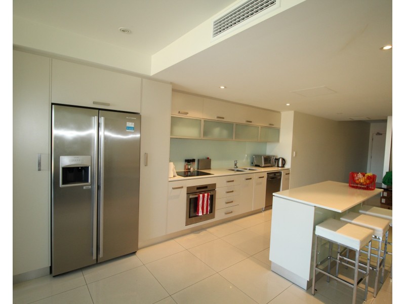 214/19  Holdfast Promenade, Glenelg SA 5045