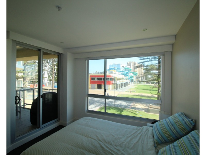 214/19  Holdfast Promenade, Glenelg SA 5045