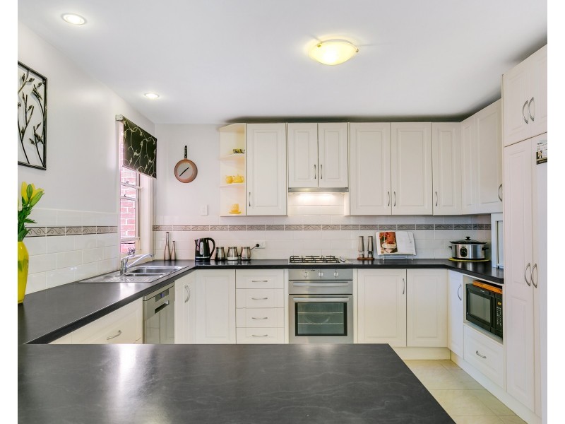 15 Yulinda Terrace, Lower Mitcham SA 5062