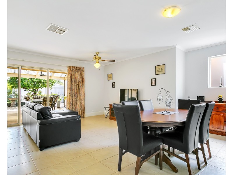 15 Yulinda Terrace, Lower Mitcham SA 5062