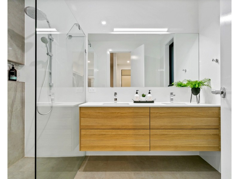 56 Albion Avenue, Glandore SA 5037