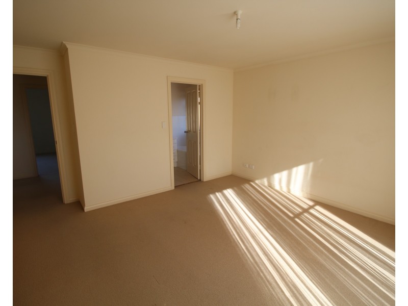 5/1b Thirza Avenue, Mitchell Park SA 5043