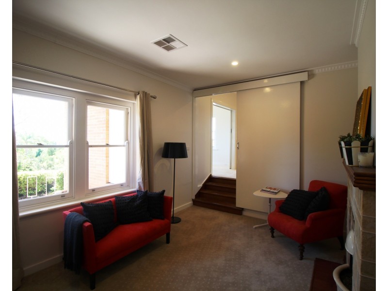 11 Sunnyside Road, St Georges SA 5064