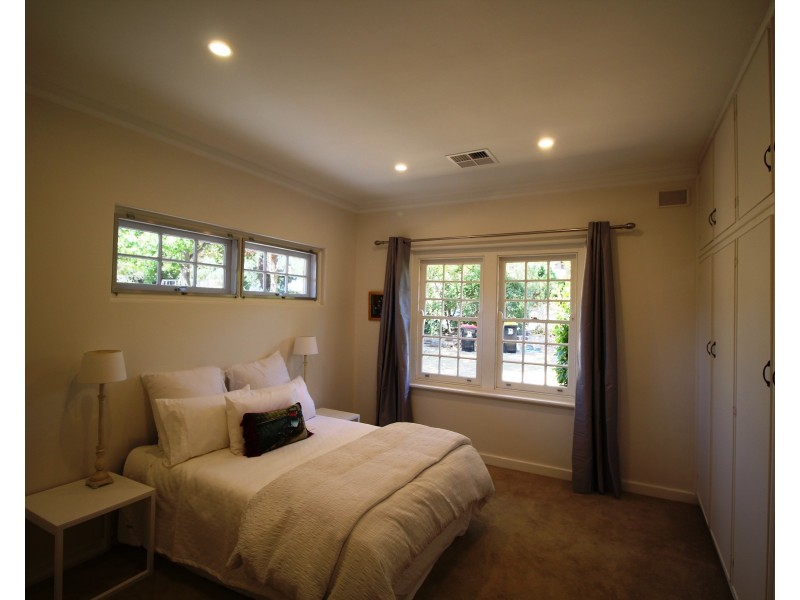 11 Sunnyside Road, St Georges SA 5064