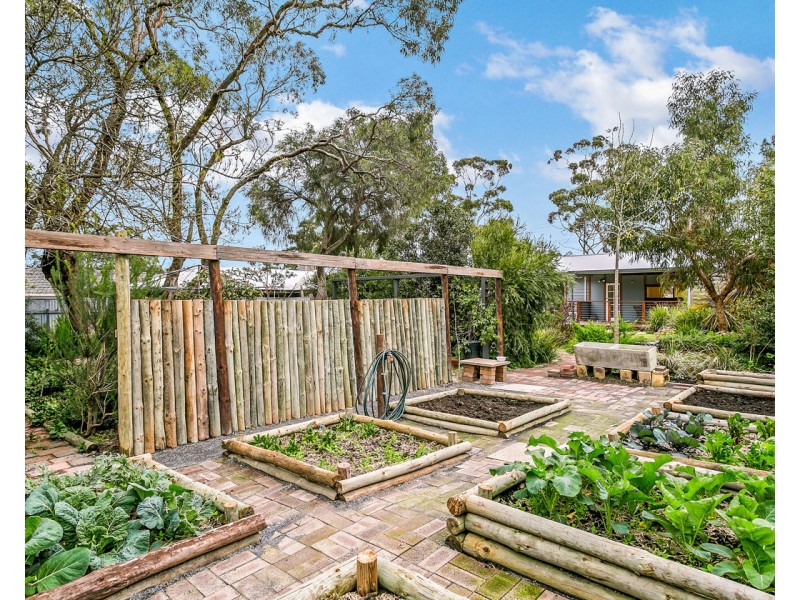 65 Gloucester Avenue, Belair SA 5052