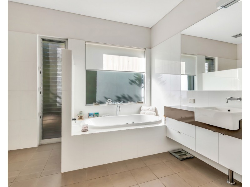 24 Lochness Avenue, Torrens Park SA 5062