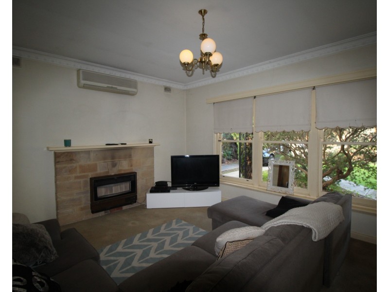 4a Ackland Avenue, Clarence Gardens SA 5039