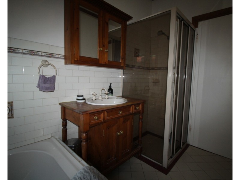 4a Ackland Avenue, Clarence Gardens SA 5039