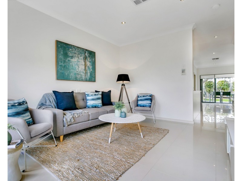 11A Mulcra Avenue, Park Holme SA 5043