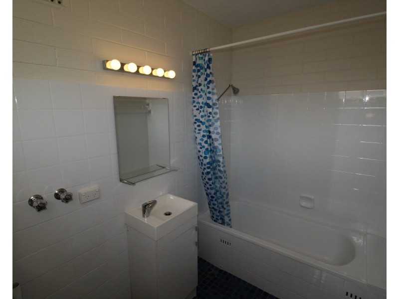 1/15 Renwick Street, West Beach SA 5024