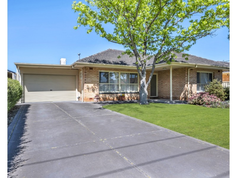 4 Glandore Avenue, Clovelly Park SA 5042