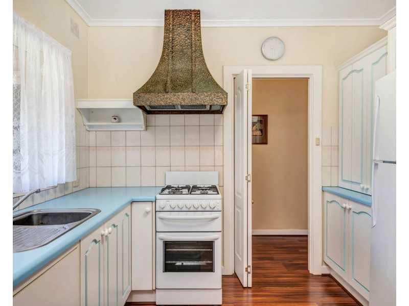 4 Glandore Avenue, Clovelly Park SA 5042