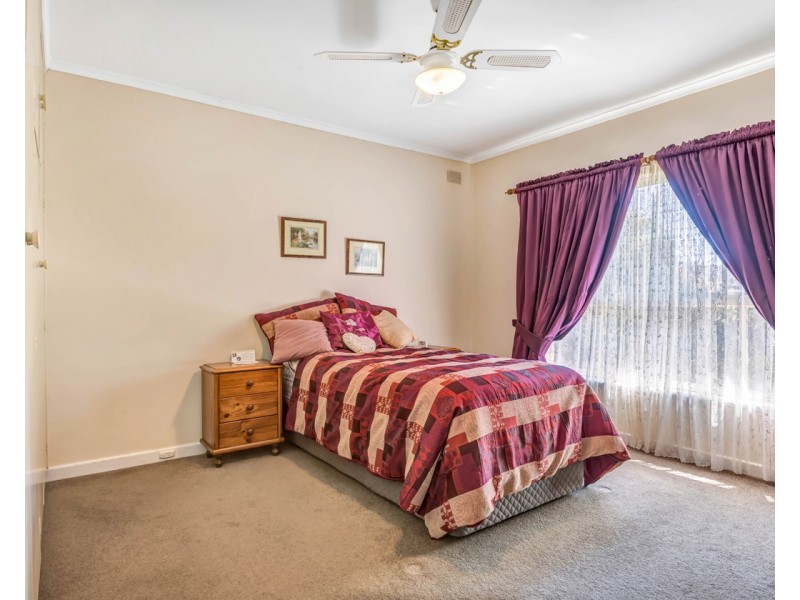 4 Glandore Avenue, Clovelly Park SA 5042