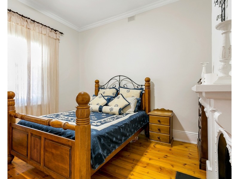 18 Regent Street, Parkside SA 5063