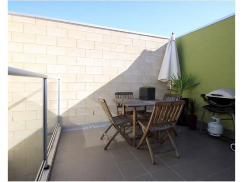 9/172 Wakefield Street, Adelaide SA 5000