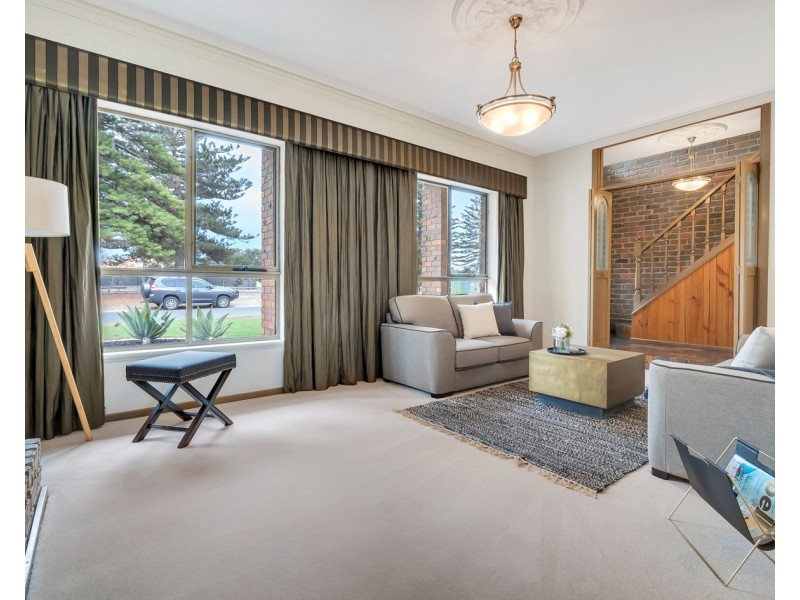 5 Sea Spray Avenue, North Haven SA 5018