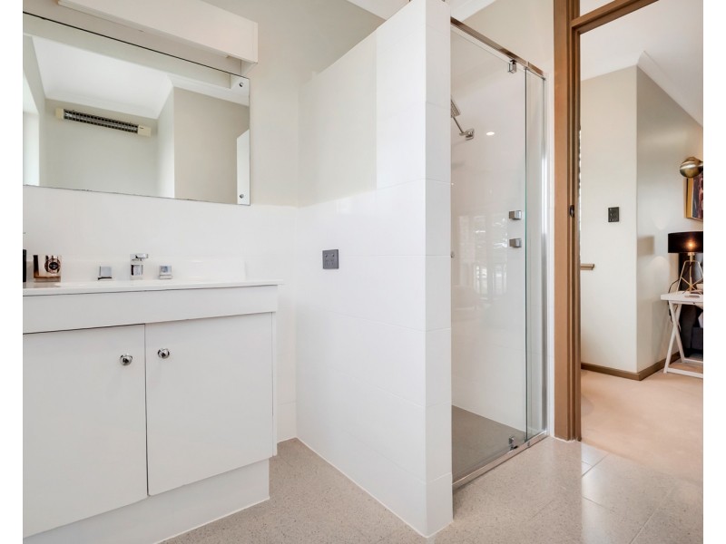 5 Sea Spray Avenue, North Haven SA 5018