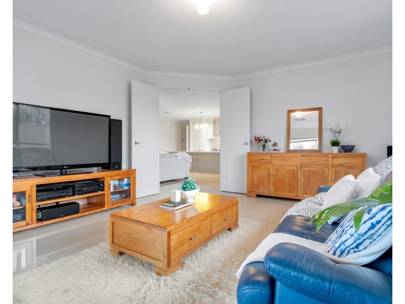4 Lawson Avenue, Kings Park SA 5034