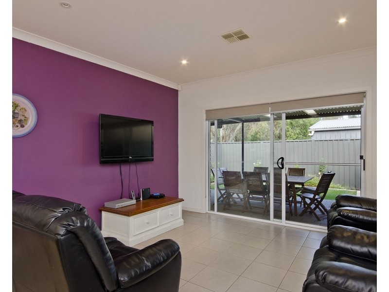 25 Maldon Ave, Mitchell Park SA 5043