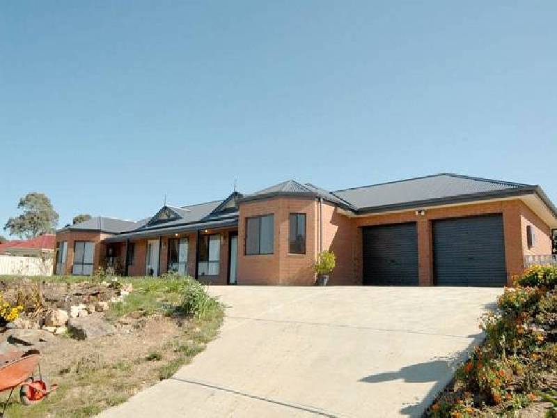 4 Vienna Court, Mount Barker SA 5251