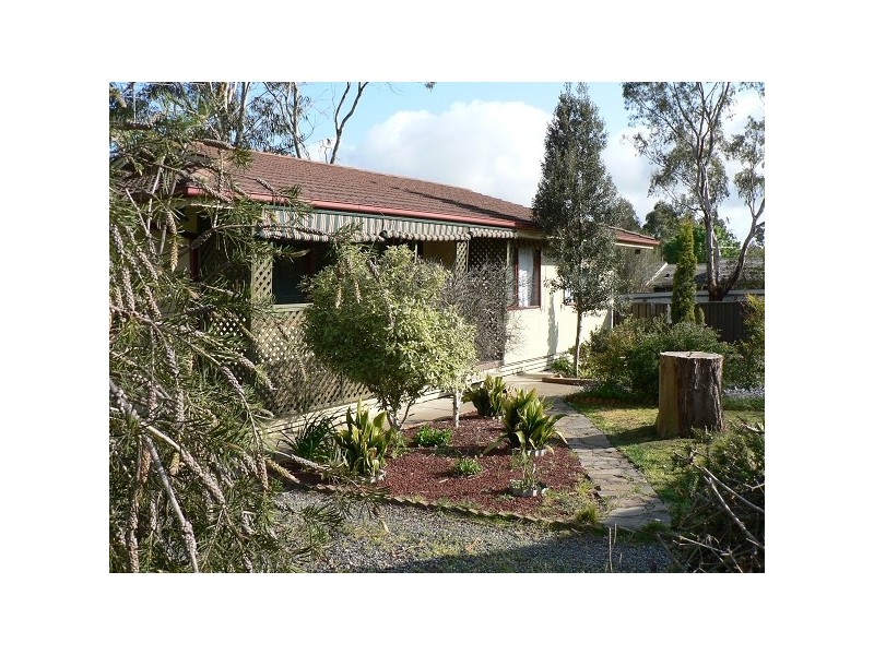 13 Murray Avenue, Mount Barker SA 5251