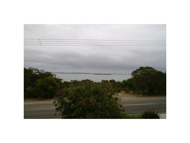 379 Esplanade, Coffin Bay SA 5607