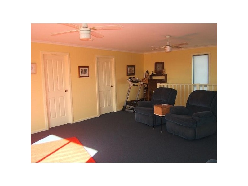 36 Shepperd Ave, Coffin Bay SA 5607