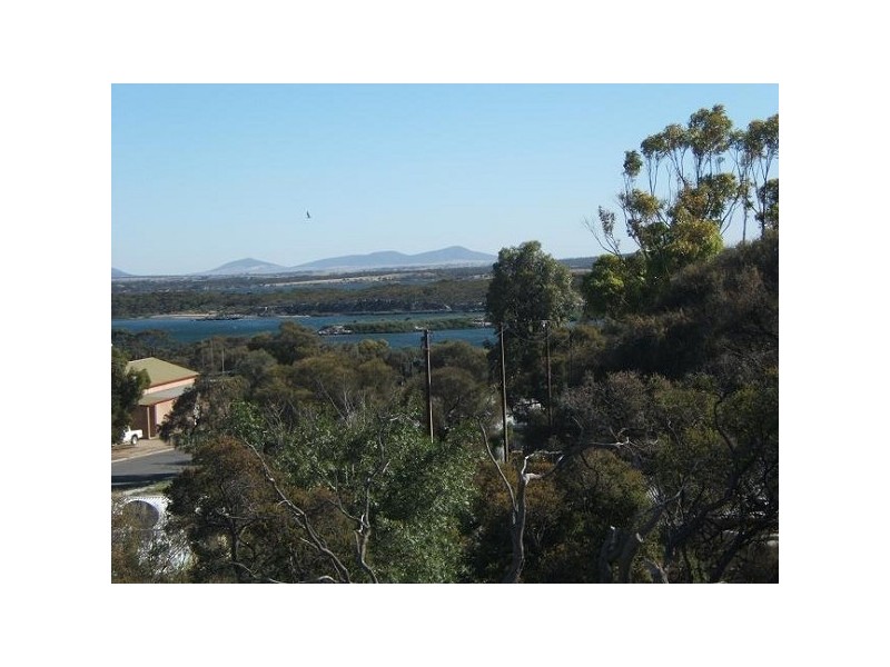 36 Shepperd Ave, Coffin Bay SA 5607