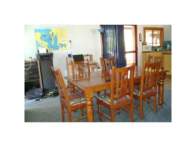 29 Flinders Ave, Coffin Bay SA 5607