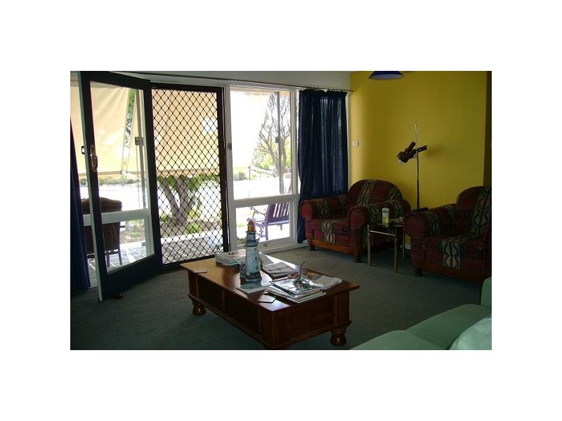 29 Flinders Ave, Coffin Bay SA 5607