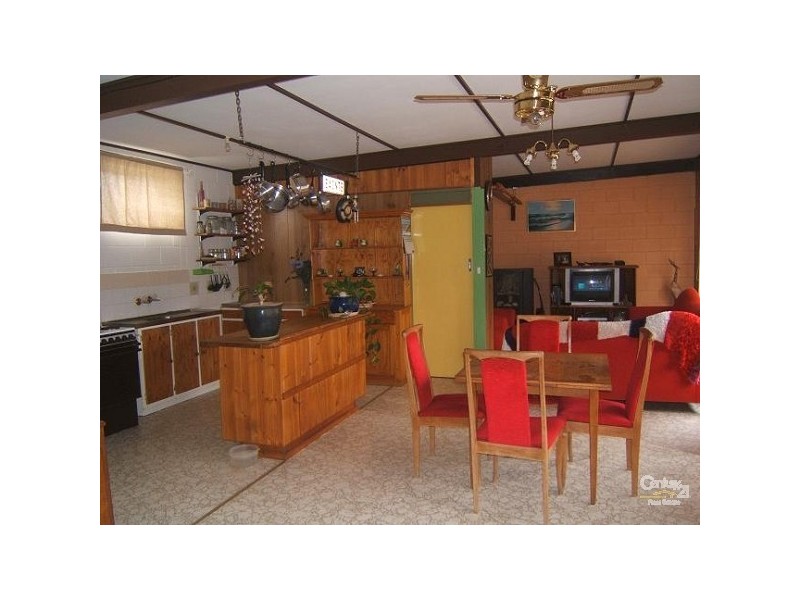 309 Esplanade, Coffin Bay SA 5607