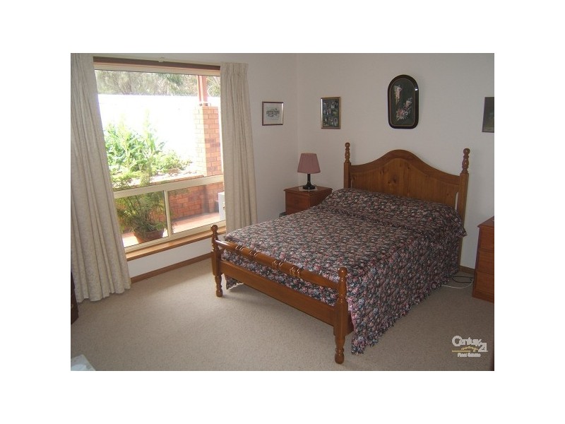 11 Pine Crescent, Coffin Bay SA 5607