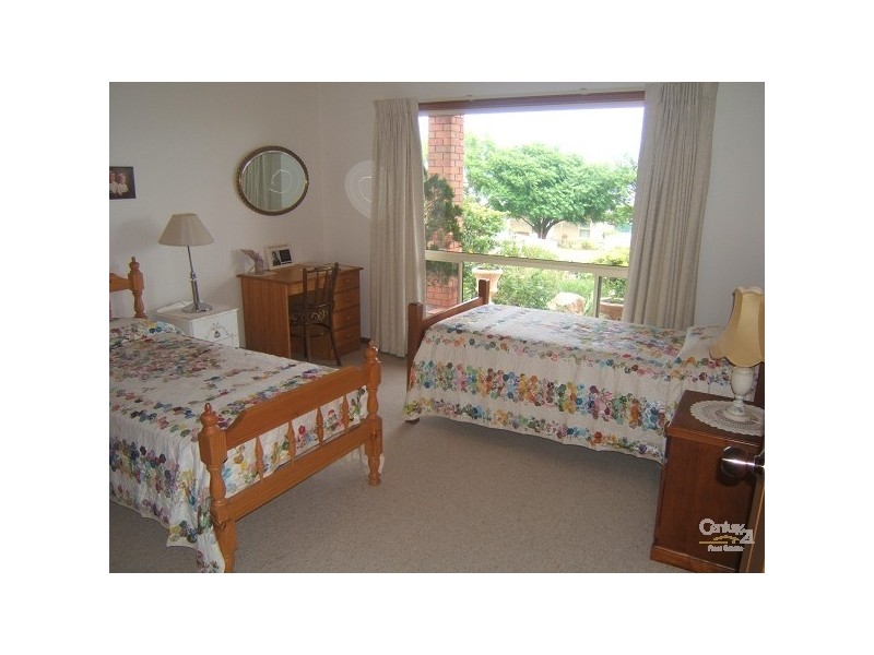 11 Pine Crescent, Coffin Bay SA 5607