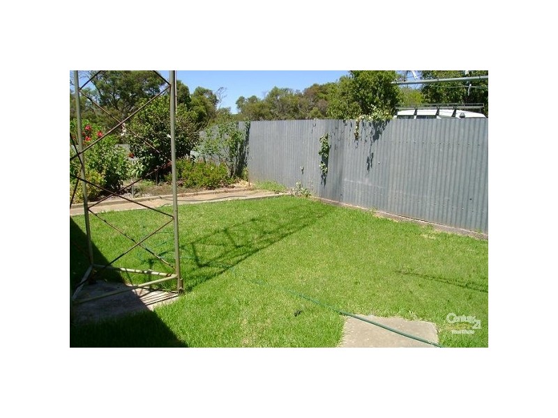 24 Flinders Avenue, Coffin Bay SA 5607