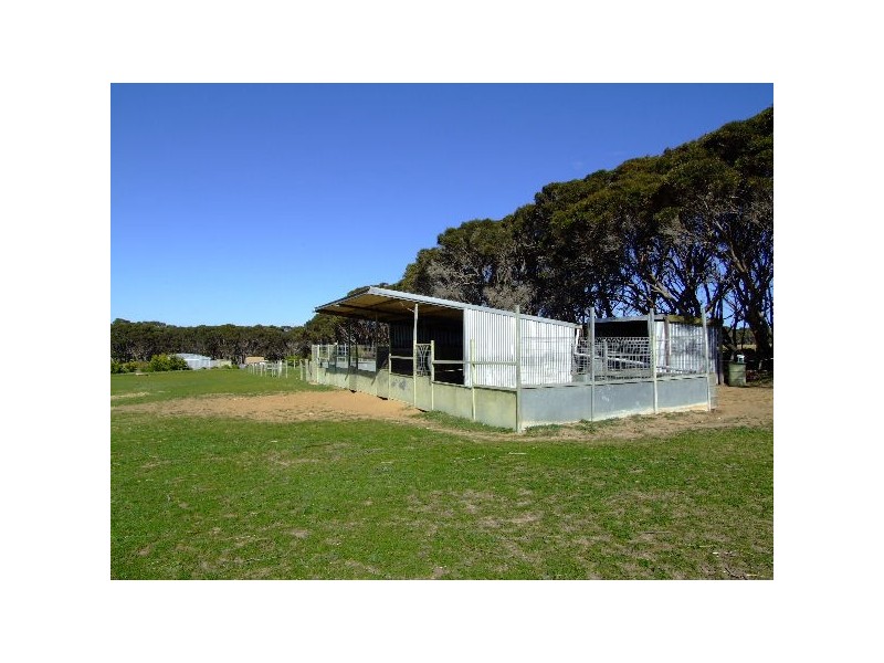 Section 226 Off Gap Road, Emu Bay SA 5223