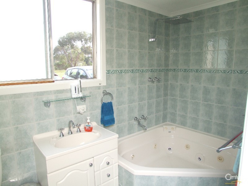 7 Vivonne Ave, Kingscote SA 5223