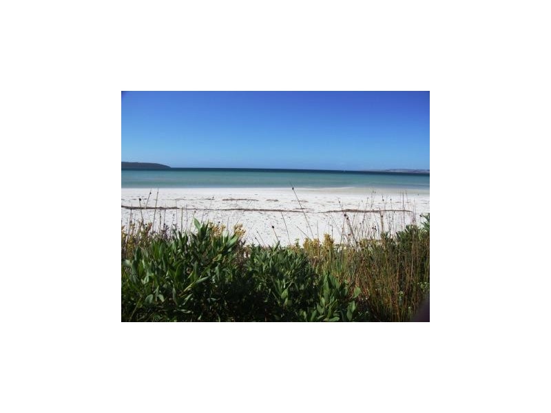 197 Government Road, Island Beach SA 5222