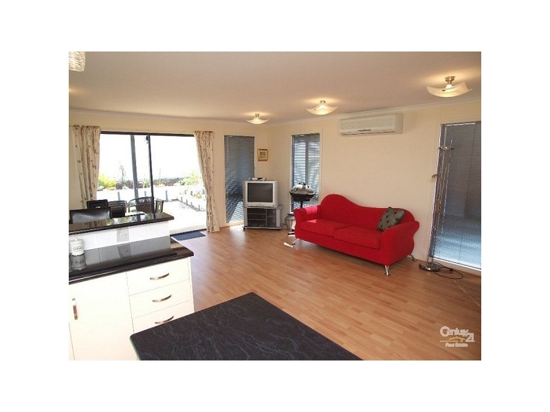 30a & 30b Flinders Avenue, Kingscote SA 5223