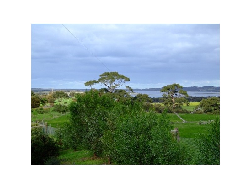 100 Longview Road, American River SA 5221