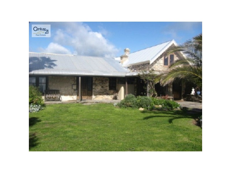 16 North Terrace, Penneshaw SA 5222