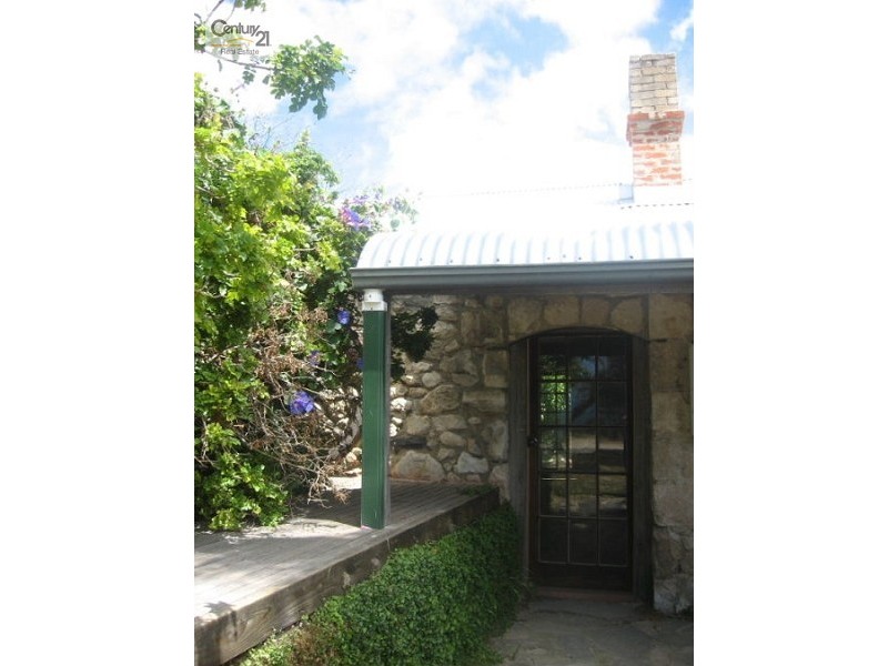 16 North Terrace, Penneshaw SA 5222
