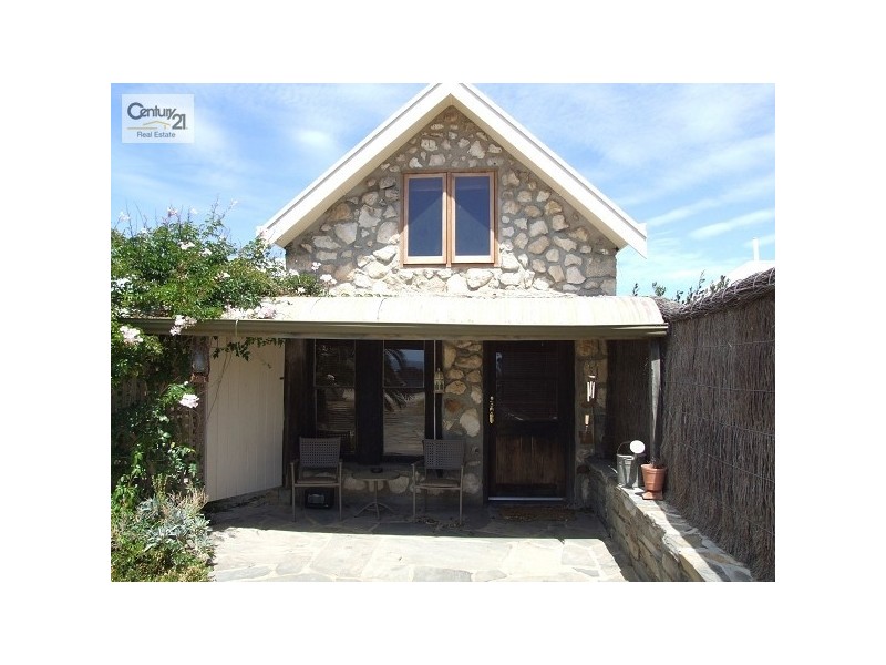 16 North Terrace, Penneshaw SA 5222