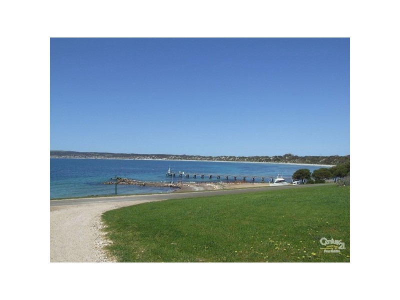17 Hawthorn Avenue, Emu Bay SA 5223