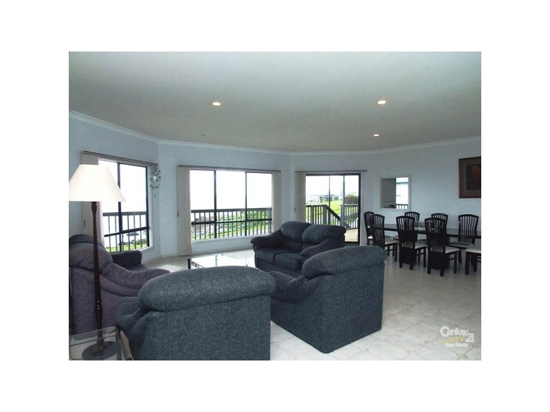 19 Howard dr, Penneshaw SA 5222