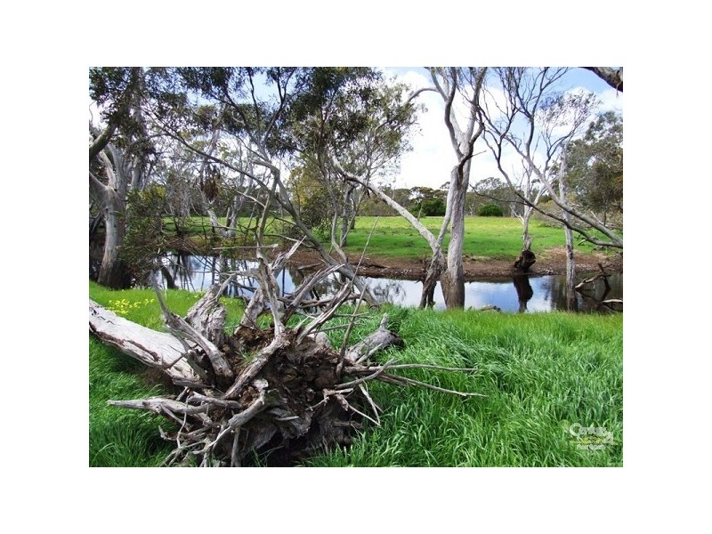 Section 2012 Playford Highway, Cygnet River SA 5223